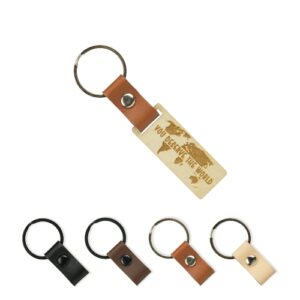 Drewniany brelok do kluczy mapa świata “You deserve the world”